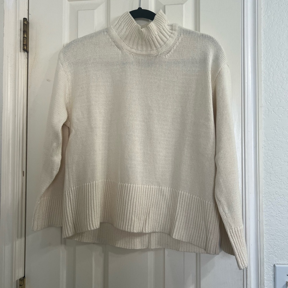 Free assembly xs cream mock neck sweater
